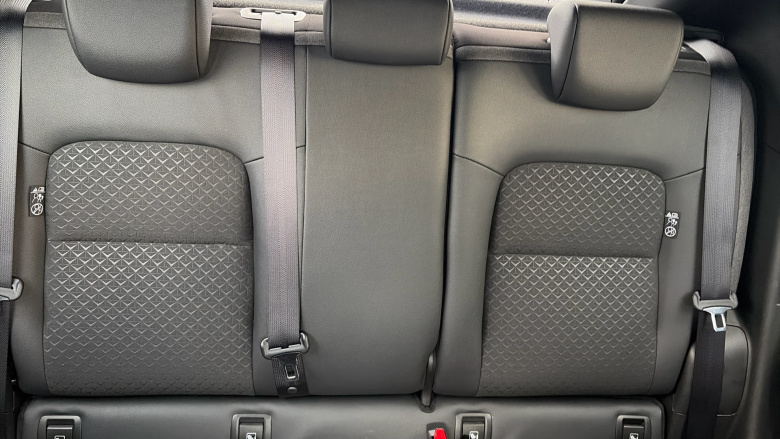 Nissan Juke 1.0 DiG-T N-Connecta 5dr DCT Petrol Hatchback